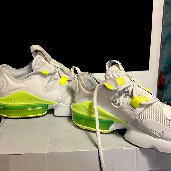 Air max - Picture 2 of 3